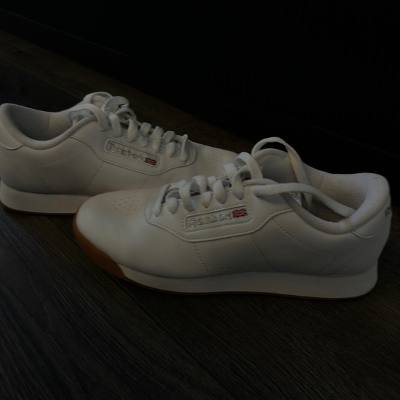 REEBOK classics women’s size 6.5 white gently used - Picture 6 of 9